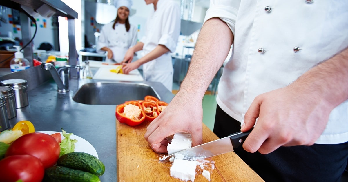 Knife Safety in the Restaurant: Practical Tips for Protecting Your Staff and Customers