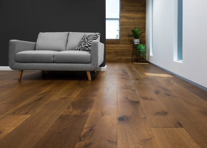 The Aesthetic Appeal of Wide-Plank Oak Flooring in Contemporary Homes